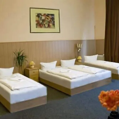 Hotel-pension Rheingold Am Kurfuerstendamm Hotell