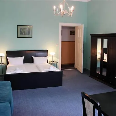 Hotell Hotel-pension Rheingold Am Kurfuerstendamm