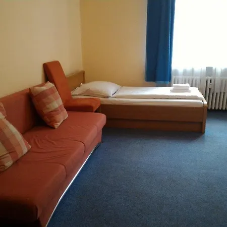 호텔 라인골드 암 쿠르퓌르스텐담