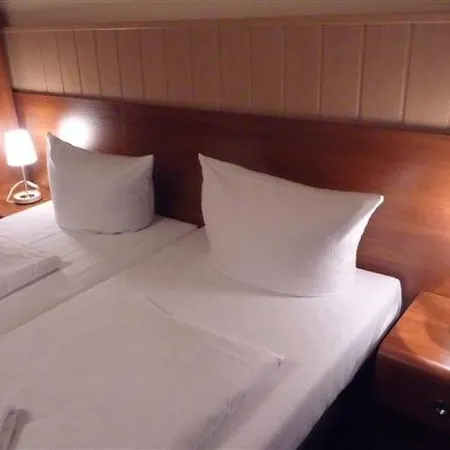 Hotell Hotel-pension Rheingold Am Kurfuerstendamm Berlin