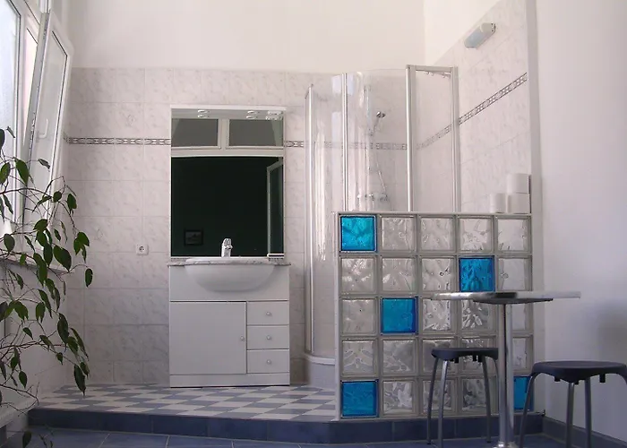 호텔 라인골드 암 쿠르퓌르스텐담 2*