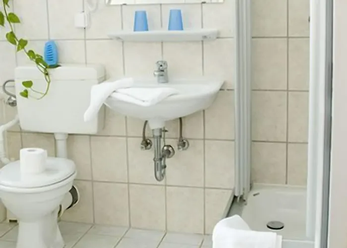 라인골드 암 쿠르퓌르스텐담 호텔