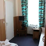 Hotel-pension Rheingold Am Kurfuerstendamm Hotel
