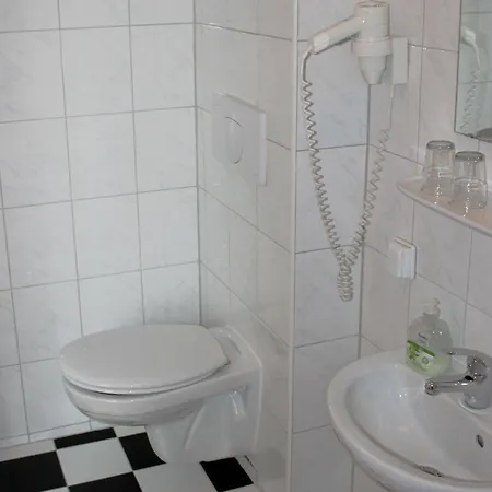 Hotel-pension Rheingold Am Kurfuerstendamm 2*