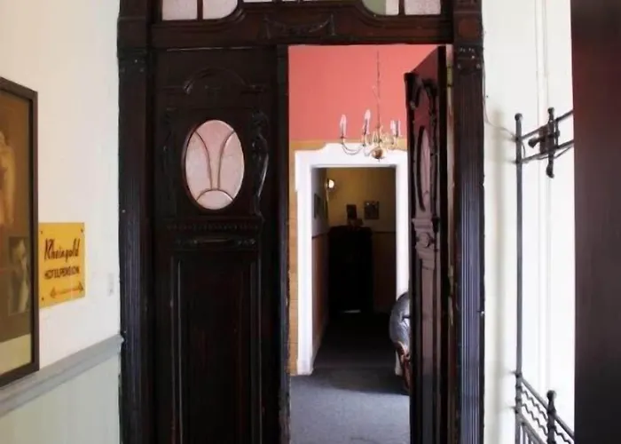 Hotel-pension Rheingold Am Kurfuerstendamm 2*