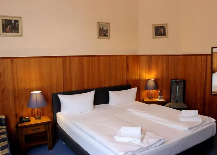 Hotel Hotel-pension Rheingold Am Kurfürstendamm Berlin