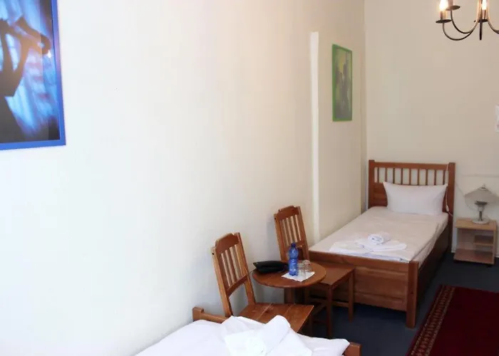 Hotel-pension Rheingold Am Kurfürstendamm Hotel 2*