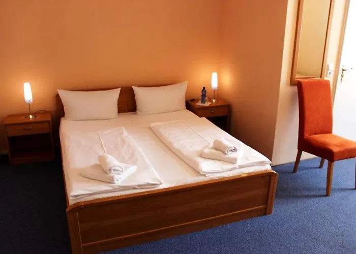 Hotel-pension Rheingold Am Kurfürstendamm Hotel 2*