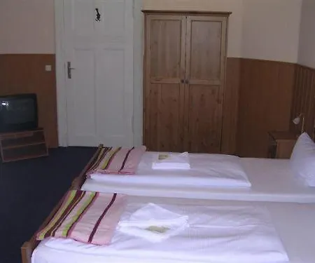 Hotel-pension Rheingold Am Kurfuerstendamm Hotel 2*