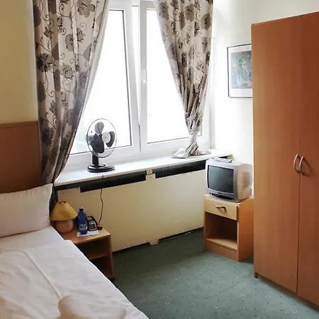 Hotel-pension Rheingold Am Kurfuerstendamm 2* Berlin