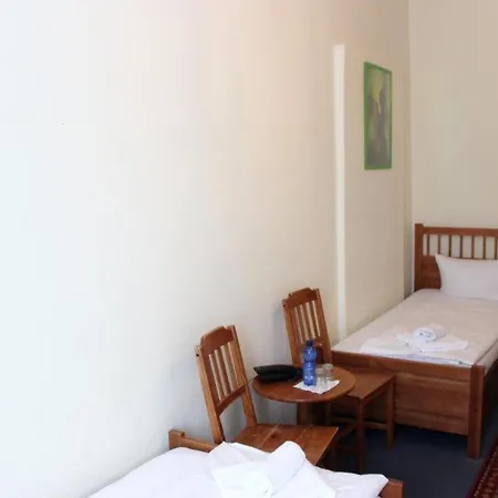 Hotel-pension Rheingold Am Kurfuerstendamm Hotel 2*