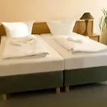 Hotel Hotel-pension Rheingold Am Kurfürstendamm 2*