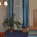 Hotel-pension Rheingold Am Kurfürstendamm 2*