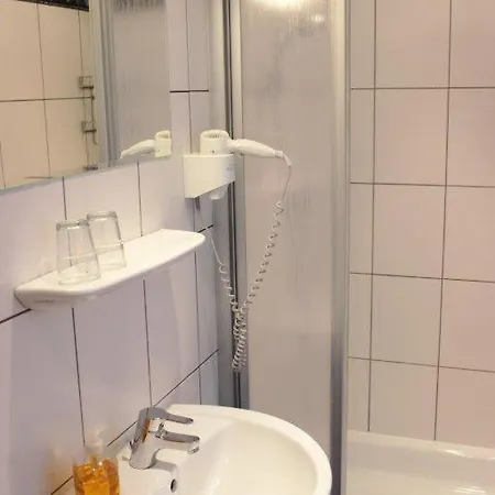 Hotel-pension Rheingold Am Kurfuerstendamm Szálloda 2*